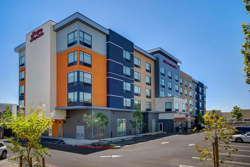 Hampton Inn & Suites Ontario Rancho Cucamonga Esterno foto